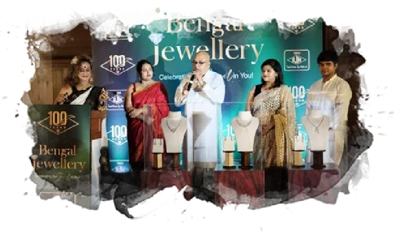 Shubadip Roy delivering his speech at the ceremony